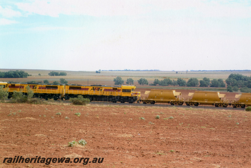 P22412
DFZ class 2406, and another DFZ class loco, double heading ballast train, west of Mullewa, NR line, side view
