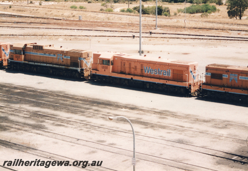 P22425
A class 1507, A class 1502, other locos, sidings, Forrestfield marshalling yard, elevated view of sides and ends
