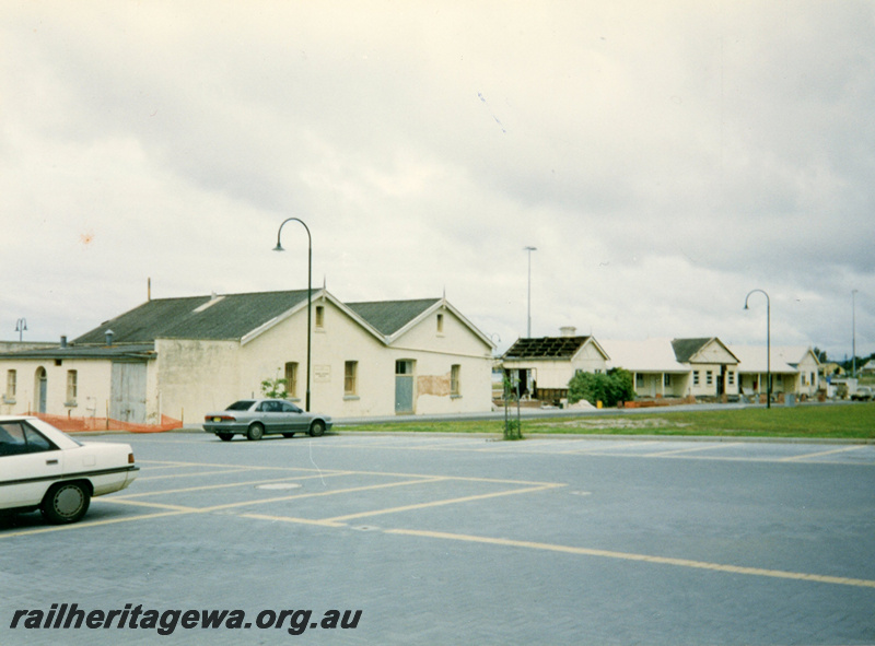 P22449
Station buildings under restoration, carpark, cars, Albany, GSR line, view from carpark
