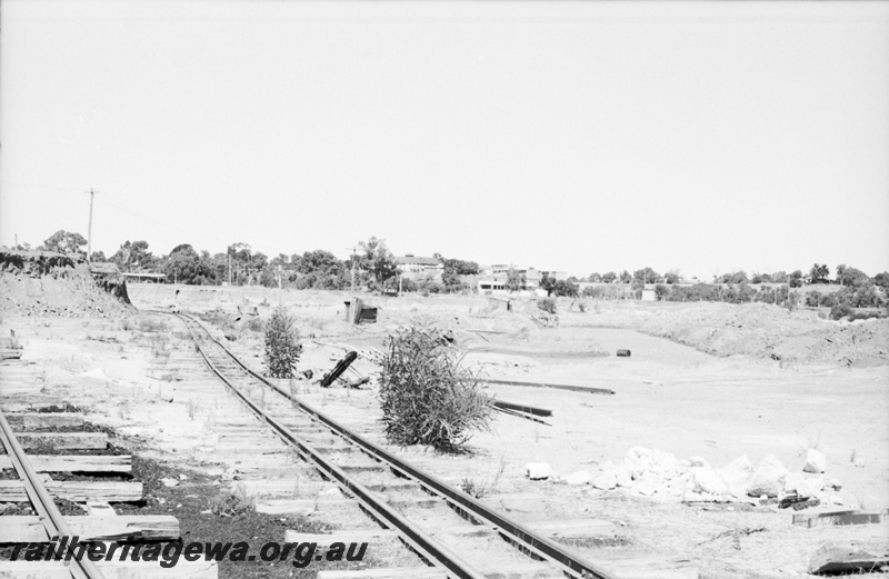 P22491
Australian Railway Historical Society Western Australian Division tour to Maylands brickworks 14 of 16, site, tracks, open land, view from trackside
