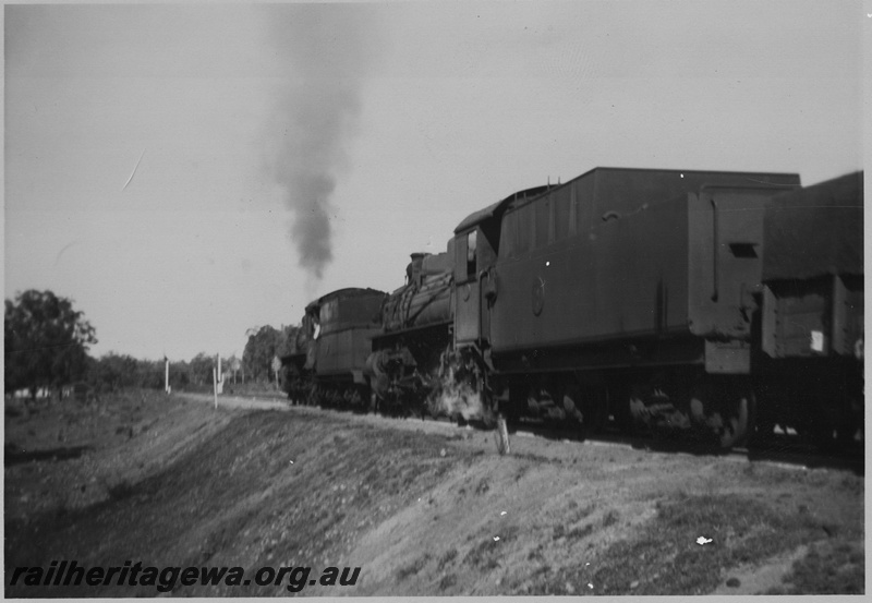 P22538
Unidentified PR Class and PMR Class, double heading, goods train, unknown location
