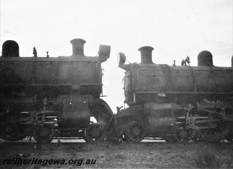 P22563
Head on collision of PR class 530 and PR class 531 on No W7 Water Train and No 76 Goods near Botherling EM line on 20 April 1950 No 1 of 7, both locomotives face to face, side view from trackside
