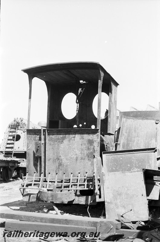 P22614
2ft gauge Krauss 0-4-0WT (b/n 2181 of 1889), 5th oldest steam locomotive in Australia, derelict condition, Midland Workshops
