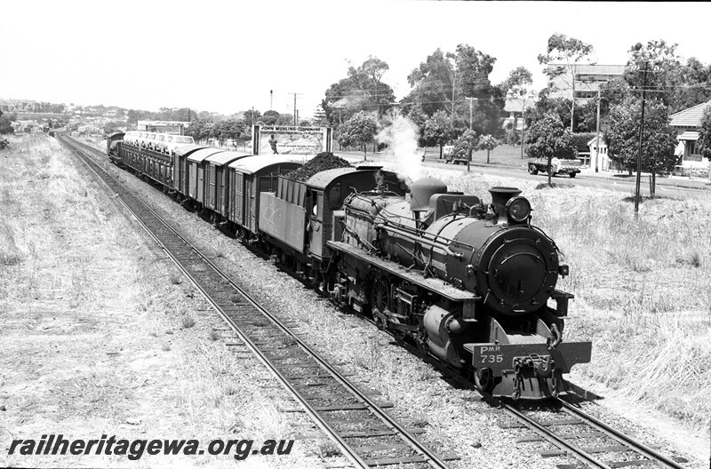 P22638
PMR class 735 up goods from Perth approaching Daglish. ER line
