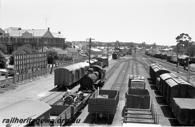 P22655
Narrogin Yard looking north from footbridge. GSR line.
