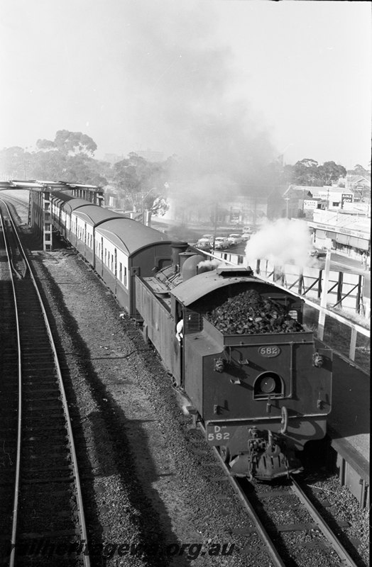 P22719
DM class 582 down Midland passenger train at Mt Lawley. ER line.
