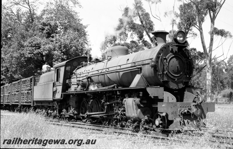 P22721
W class 953 No 4 goods taking water at Mullalyup. PP line.
