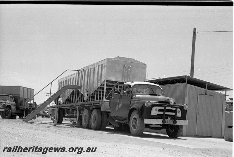 P22725
International grain truck Tammin CBH. EGR line. 
