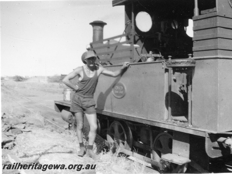P22745
H class 22, driver, Port Hedland, PM line, side and rear view,  c1950s
