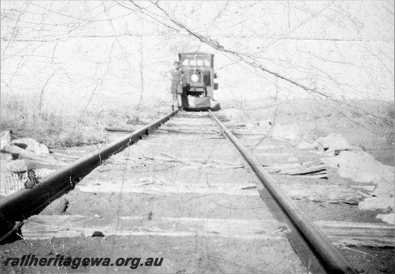 P22747
AI class 432, on track, Port Hedland, PM line, front view, c1950s
