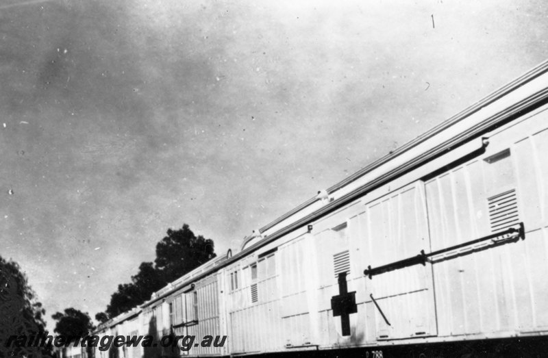 P22786
Army ambulance train 10 AAT, Helena Vale siding, ER line, side and end view
