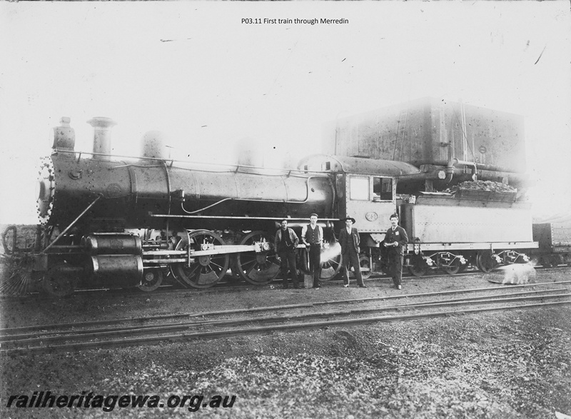 P23151
EC class 251, water tower, 4 onlookers, Merredin, EGR line, end and side view
