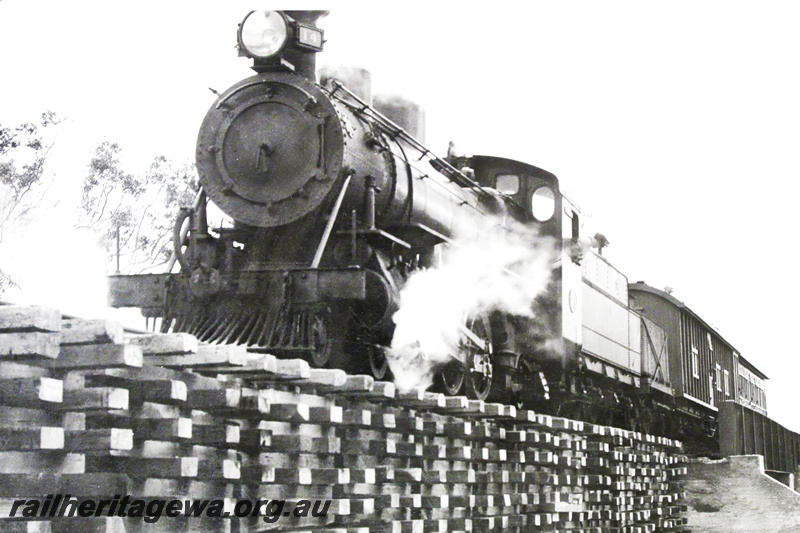 P23677
MRWA locomotive  A class 14 on breakdown train, on pigsty adjacent to cast iron through truss bridge over the  Irwin River,  MR line, front and side view
