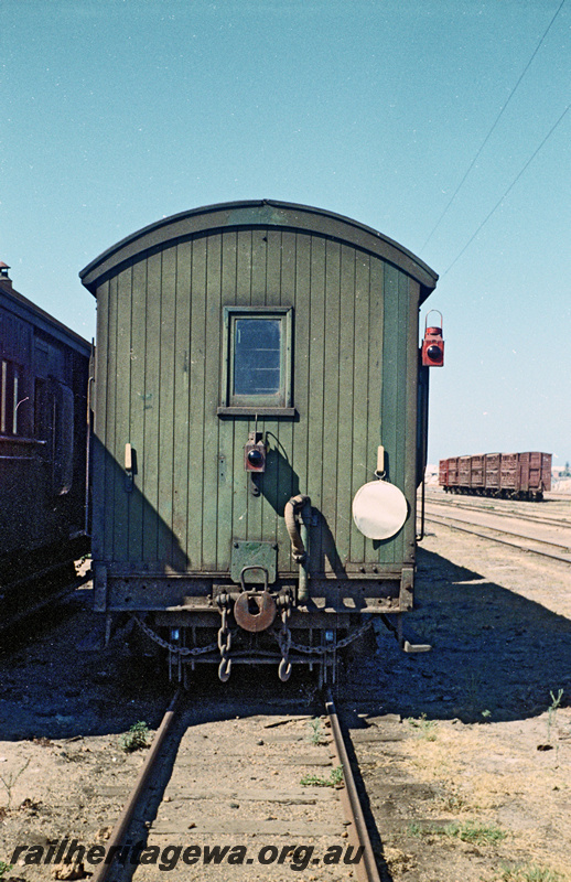 P24126
Z class 140, end view

