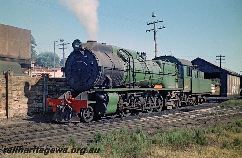 P24191
S class 547, water tower, shed, Bridgetown locomotive depot, PP line, front and side view 
