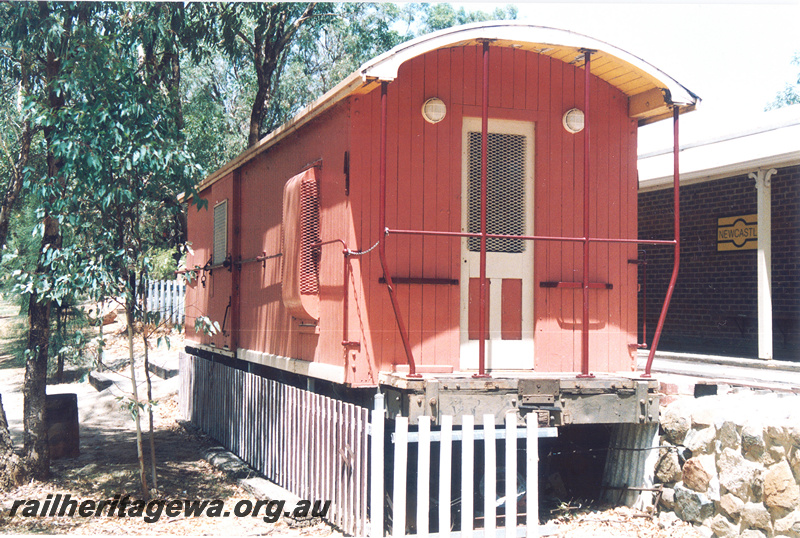 P24215
1 of 3 views of Z class 77 at the site of the Toodyay Miniature Railway, side and platform end view
