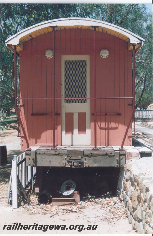 P24217
3 of 3 views of Z class 77 at the site of the Toodyay Miniature Railway, end on view
