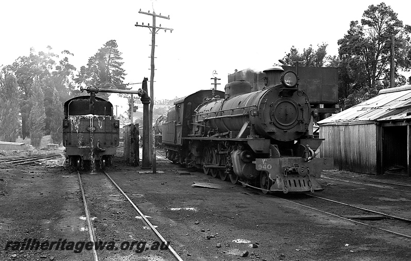 P24230
W class 904, taking on water, W class 940, water crane, water tower with Braithwaite tank, shed, Bridgetown, PP line, rear view of 904, side and front view of 940
