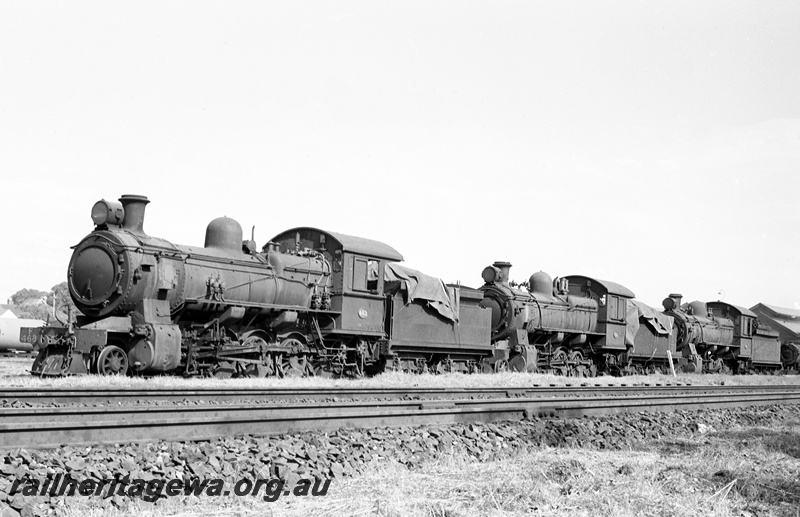 P24356
F class 463, FS class 362, F class 462, East Perth loco depot, ER line, front and side views from trackside
