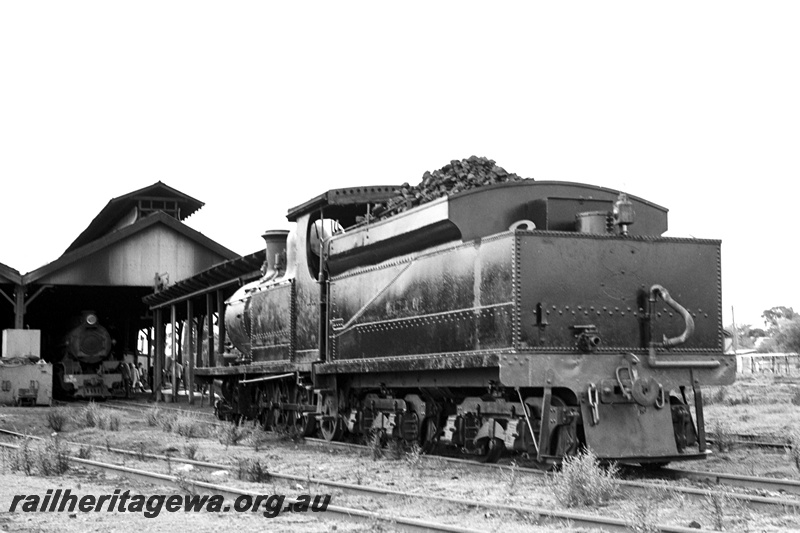P24398
O class 218, steam cleaner, W class 928 in shed, loco depot, Northam, ER line, side and rear view
