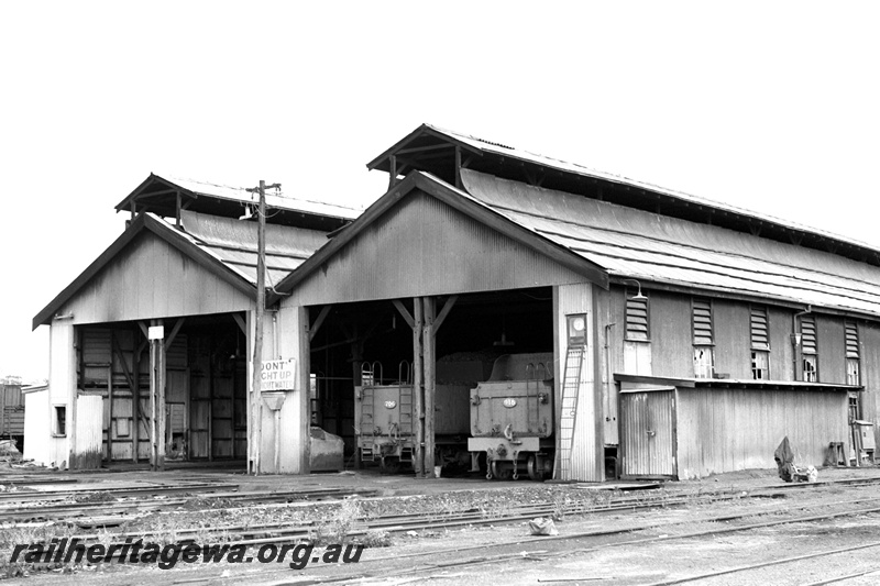 P24399
Loco sheds, with tenders of PM class 706 and W class 918 visible, loco depot, Northam, ER line, rear and side view from trackside 
