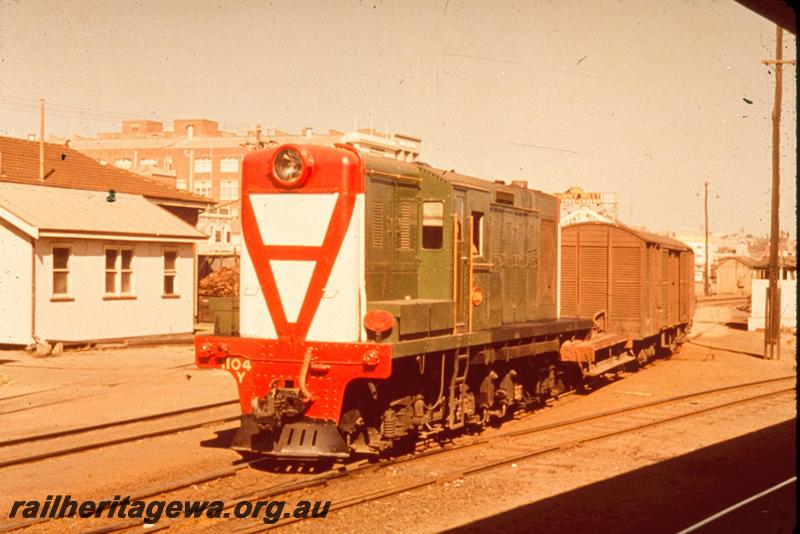 T00079
Y class 1104, Perth Yard, ER line, shunting
