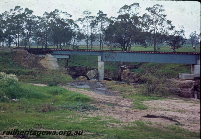 T00096
Steel girder bridge, SWR line Brunswick  River Bridge repairs,  side on overall iew of the bridge

