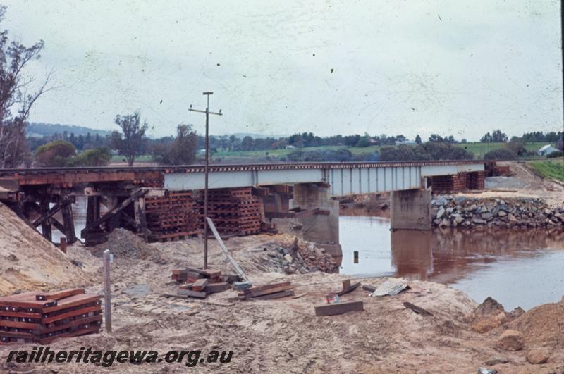 T00099
Steel girder bridge, Roelands, SWR line, Roelands Bridge repairs
