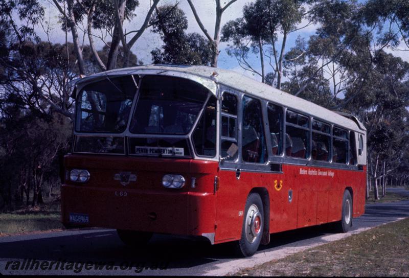 T00163
Railway Road Service Leyland 