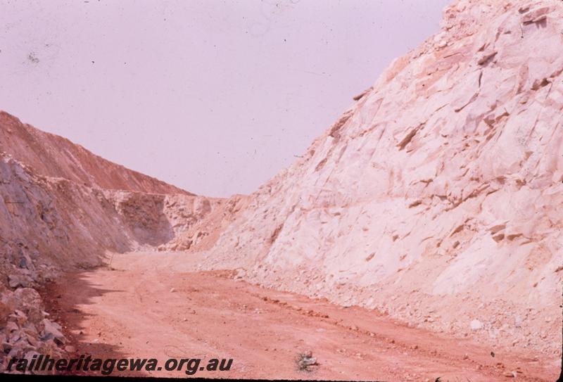 T00231
Earthworks, Horseshoe Cutting, Standard Gauge Avon Valley Line
