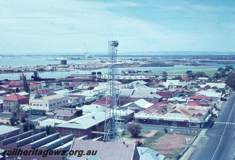 T00250
Bunbury, overall view, roundhouse in background
