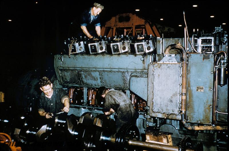 T00272
Midland Junction workshops, Diesel Shop, X class engine being overhauled
