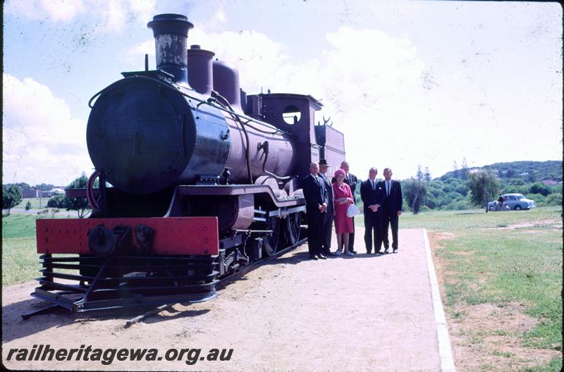 T00291
MRWA B class loco, Maitland Park, Geraldton, on display

