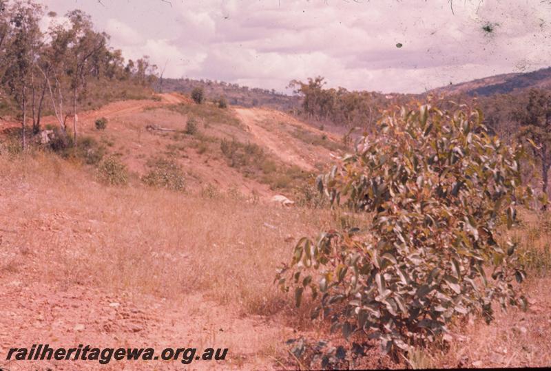 T00303
Standard Gauge construction, Avon Valley line, 1.5 miles East of Wooroloo Bridge
