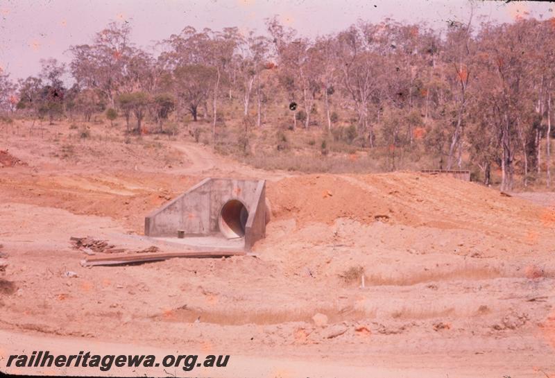 T00316
Standard Gauge construction, Avon Valley line, Culvert approx. at the 40m peg
