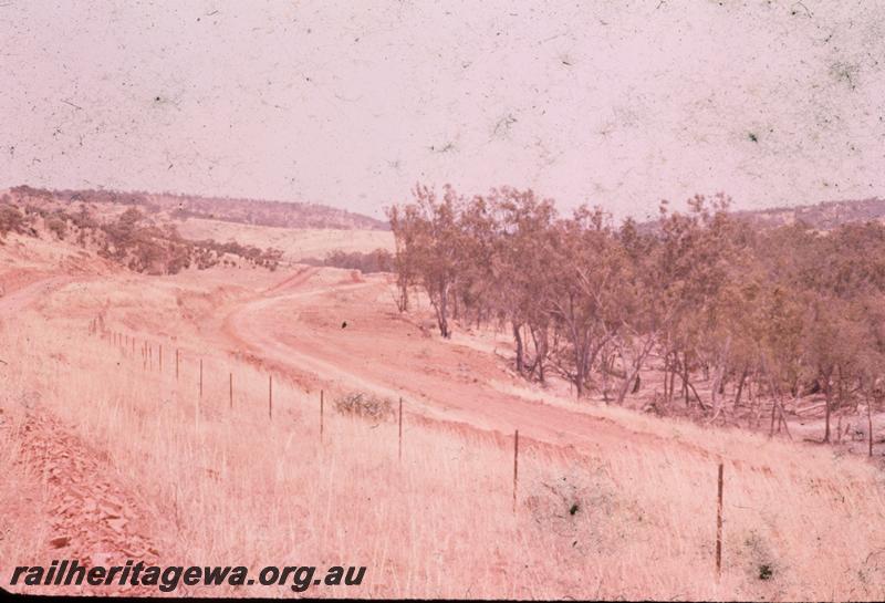 T00321
Standard Gauge construction, Avon Valley line, 15 miles East of Jumpering Bridge looking East
