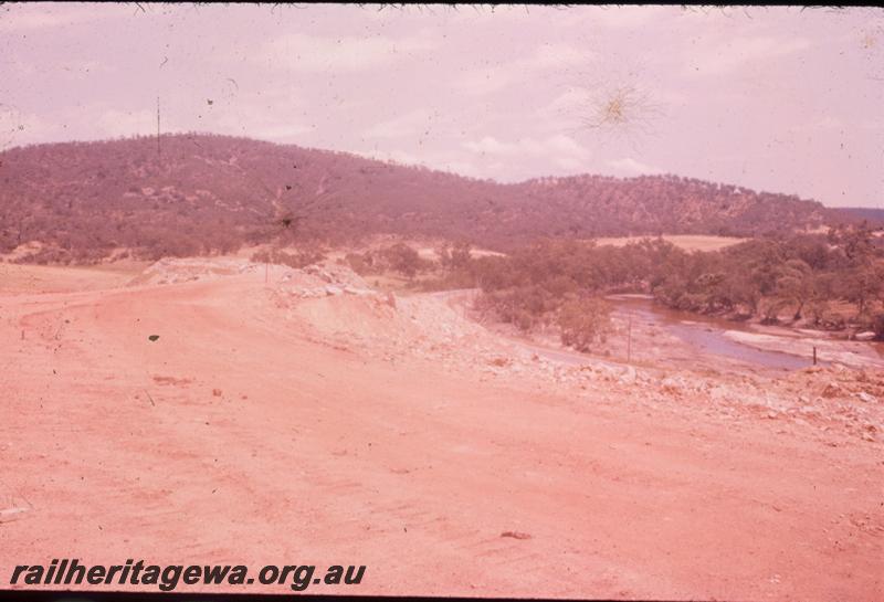 T00329
Standard Gauge construction, Avon Valley line, Windmill Cutting, looking West
