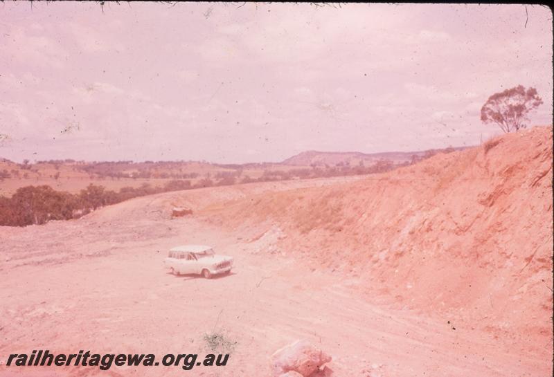 T00330
Standard Gauge construction, Avon Valley line, Windmill Cutting, looking East
