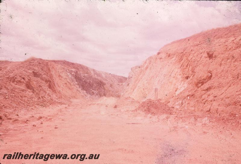 T00332
Standard Gauge construction, Avon Valley line, Windmill Cutting, looking East
