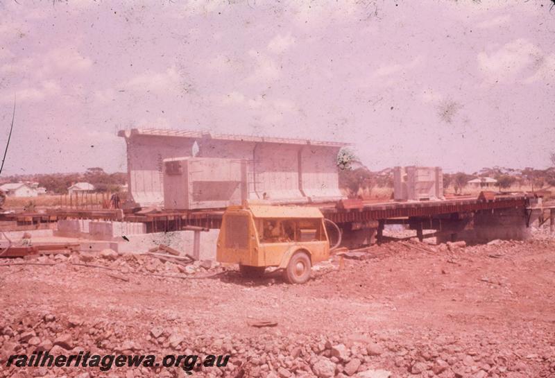 T00333
Standard Gauge construction, Avon Valley line, Northam Bridge from East bank
