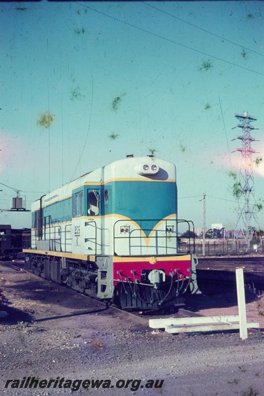T00435
K Class 209, front view, original livery, South Dynon Locomotive Depot, Victoria, delivery run to Western Australia
