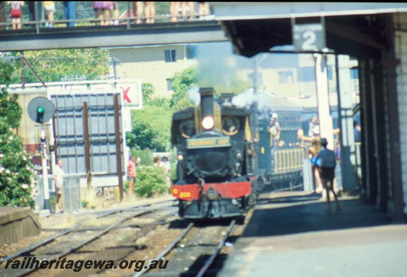 T00477
Centenary of the Fremantle to Guildford Railway, double headed G classes, on tour train
