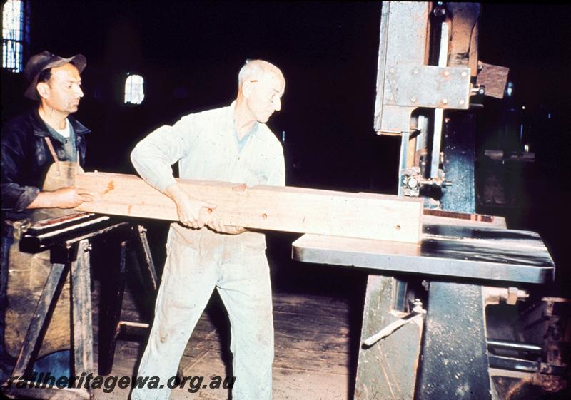 T00483
Wood Mill, Block 1, Midland Workshops, workers at bandsaw
