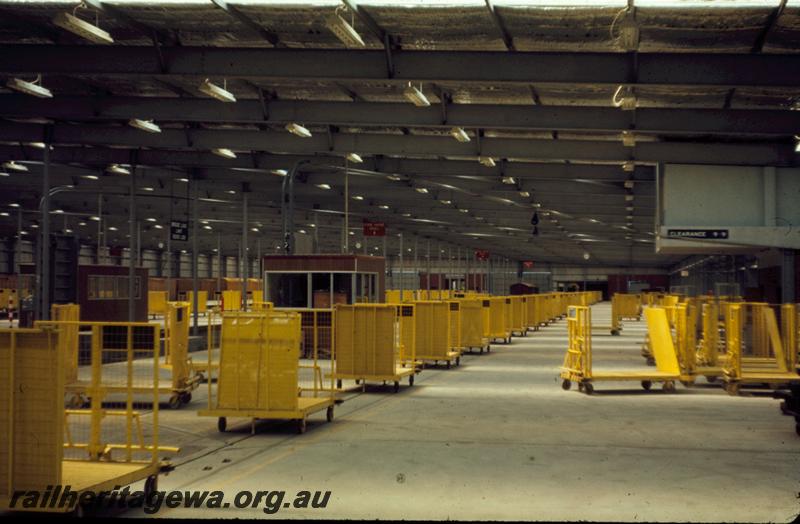 T00512
Self guiding trolleys, Outwards freight shed, internal view, Kewdale Yard
