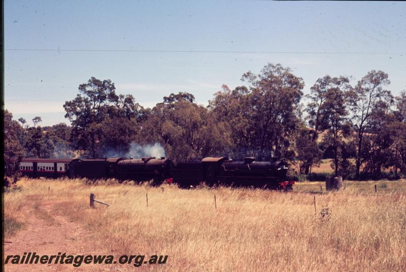 T00570
W class and V class, on ARHS tour train
