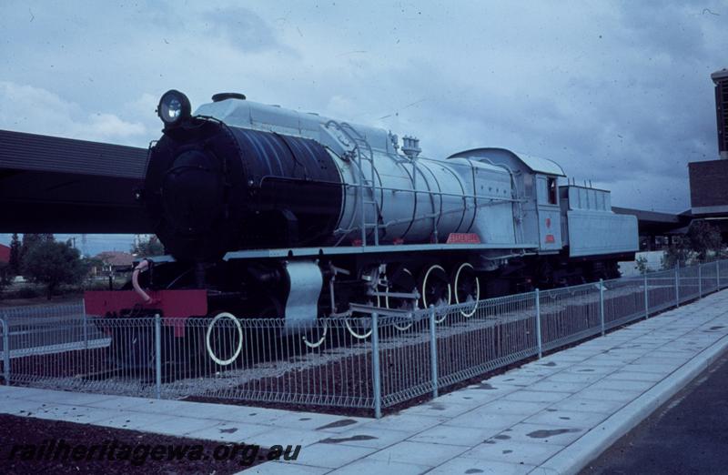 T00726
S class 542 