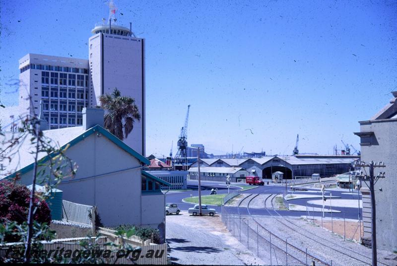 T00736
Level Crossing, Cliff Street, Fremantle
