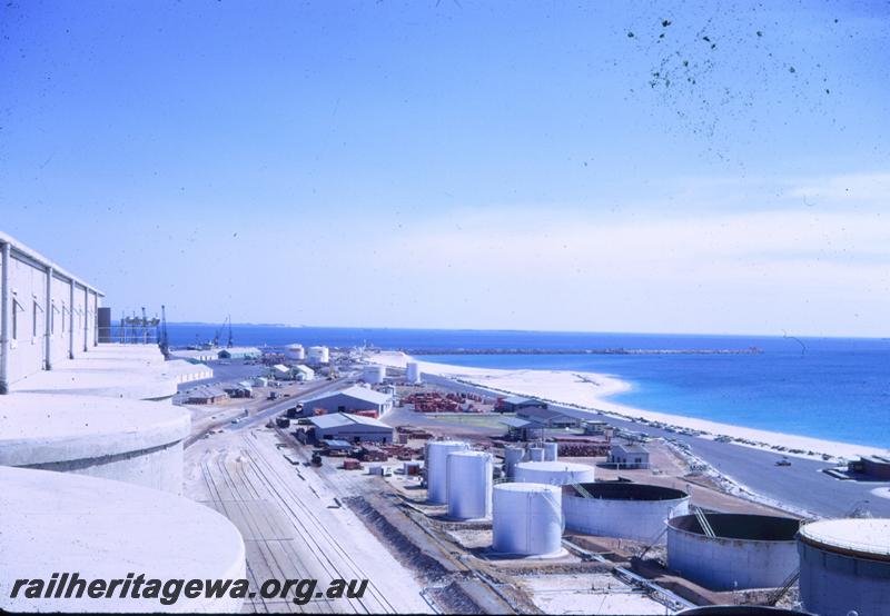 T00753
CBH installation, Fremantle, looking south
