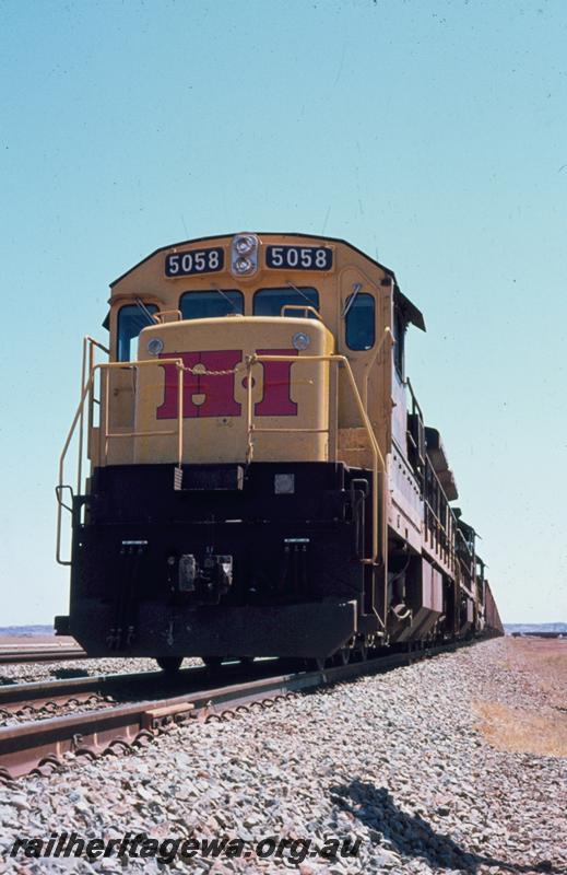 T00787
Hamersley Iron loco Alco C36-7 class 5058, head on view
