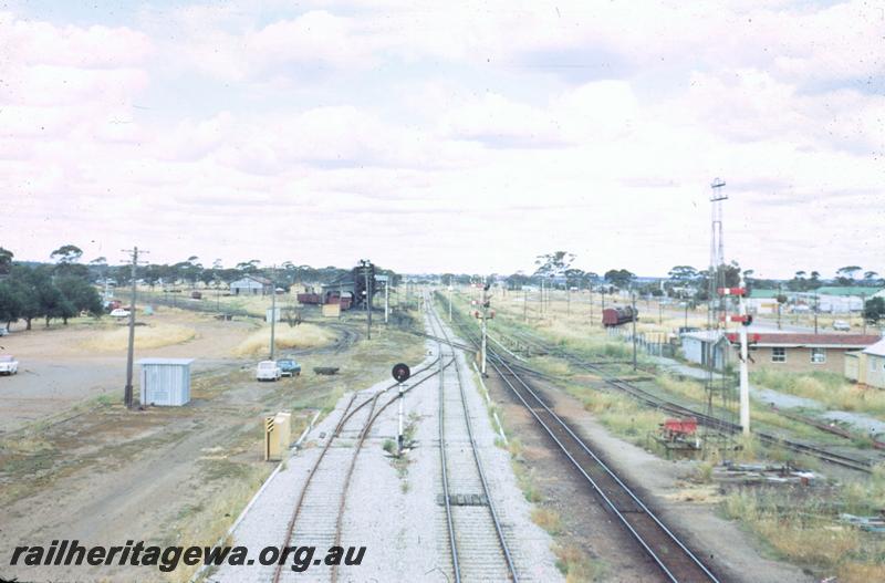 T00810
New track work, Standard Gauge, Merredin, looking east
